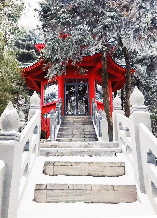 Wudang Mountain The Yew House Hotel Vutangsan Kültér fotó